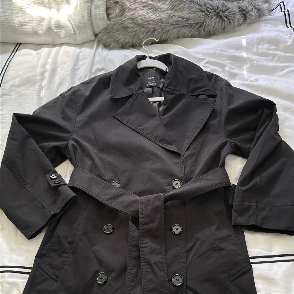 Mango Water-Repellent Black Jacket with Branded Label - Picture 13 of 13